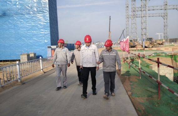 尹展总经理到宝塔山±800千伏换流站工程调研指导工作